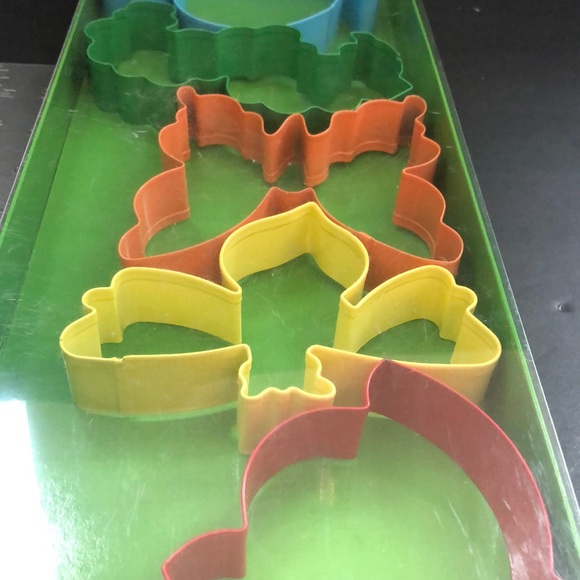 VTG cookie cutters Spring dragonfly flower lot - Picture 3 of 8